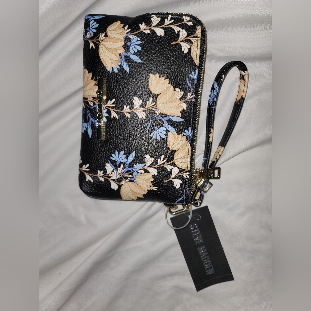 BRAND NEW STEVE MADDEN FLORAL PRINT WALLET/CARD CASE- BLACK